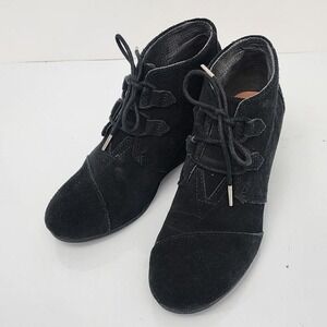 666 TOMS WEDGE BLACK SUEDE BOOTIE ANKLE LACE UP‎ BOOTS SIZE 9.5